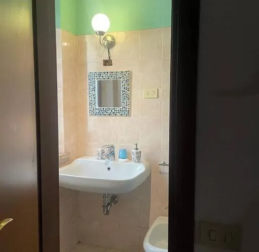 Apartment Casafiore Art Bijoux In Centro Storico A Parma