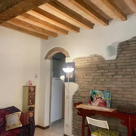 Lägenhet Casafiore Art Bijoux In Centro Storico A Parma